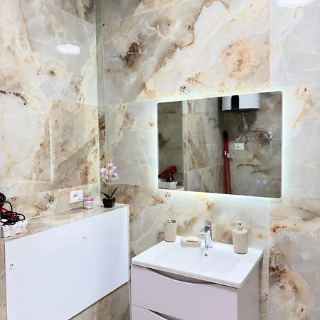 Apartamento Premium 5-rooms L 4 Bathrooms L Center