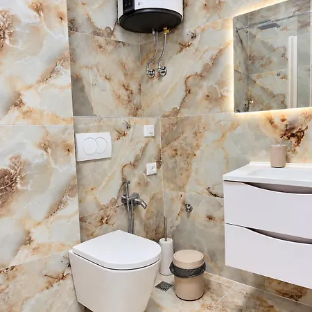 Apartamento Premium 5-rooms L 4 Bathrooms L Center Tirana